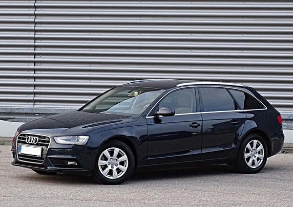 Audi A4 cena 41900 przebieg: 253000, rok produkcji 2012 z Oborniki małe 781